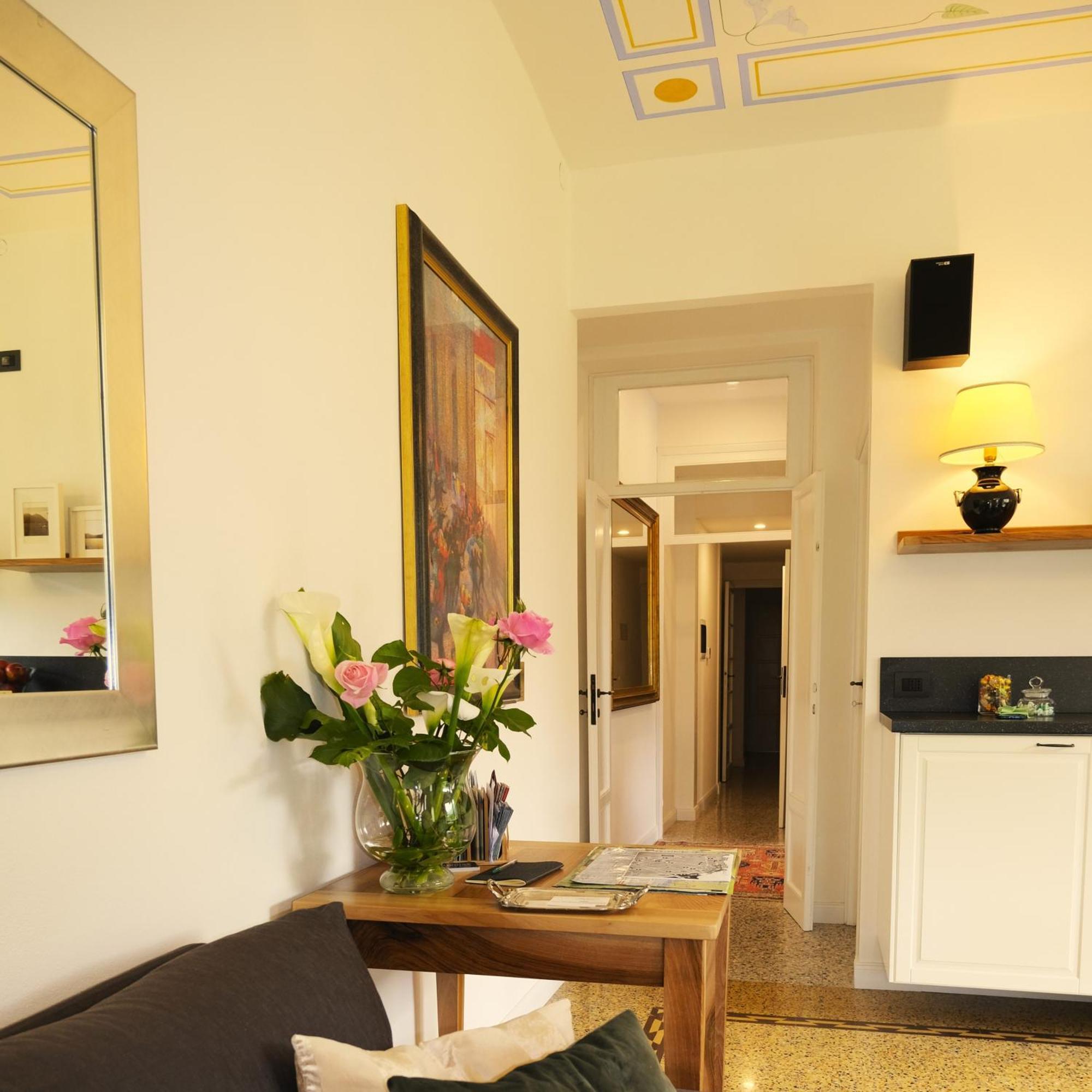 مانديلو ديل لاريو Residenza Laurum المظهر الخارجي الصورة